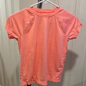 Like new! Athleta Girl t-shirt.